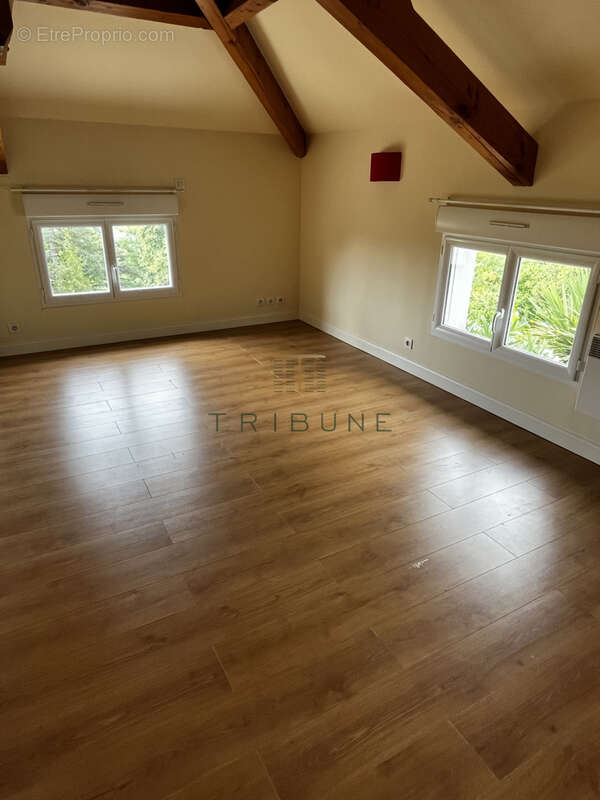 Villa avec vue sur un grand terrain - photo 17
