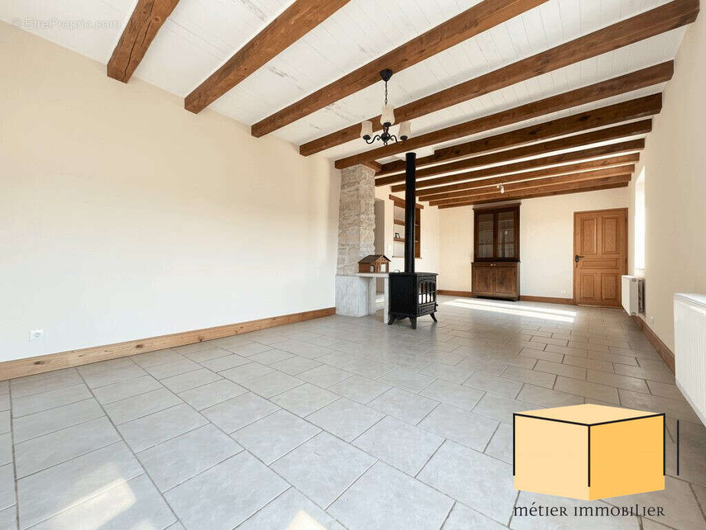 Maison 162 m² à Virieu-Le-Petit  - photo 3