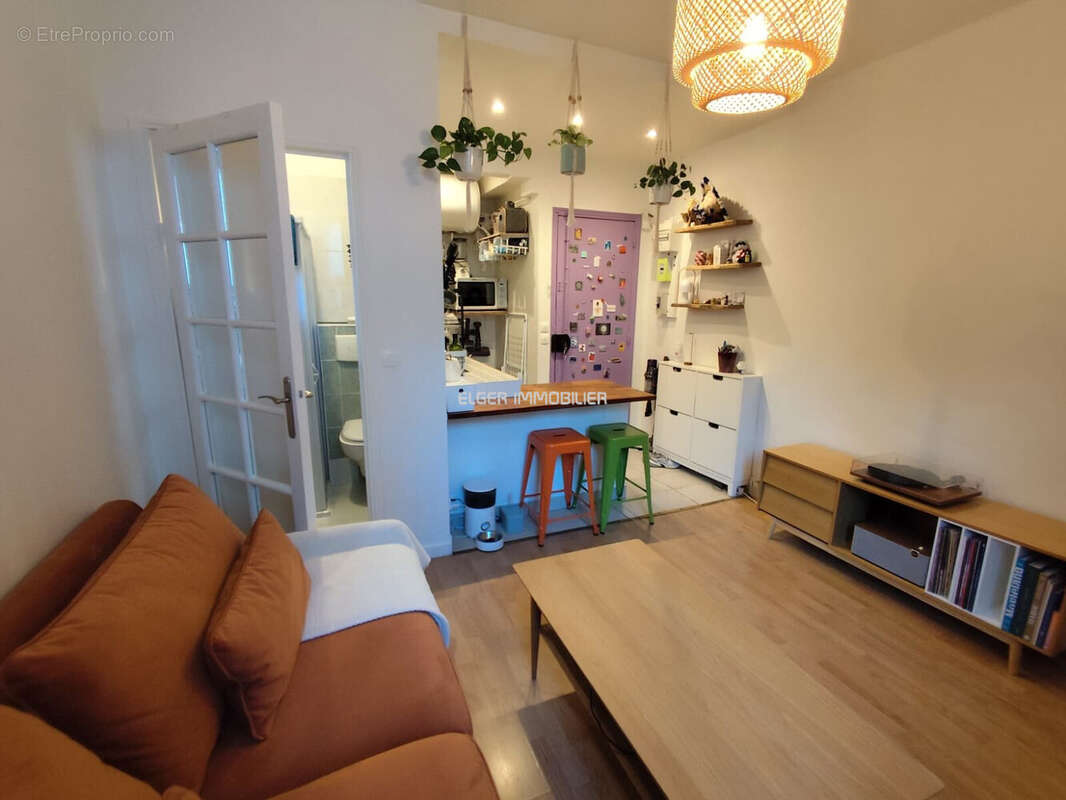 Appartement à PARIS-17E