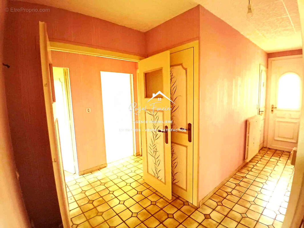 Entrée - Maison à CHATELLERAULT