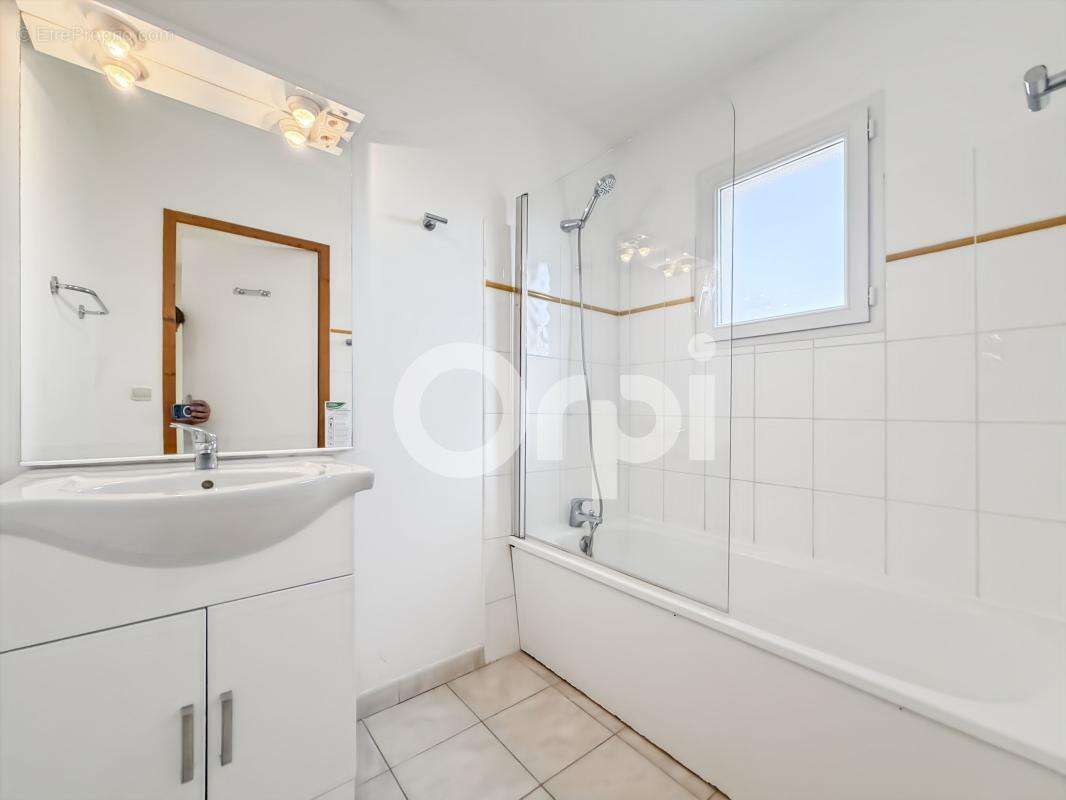 Appartement À Vendre - photo 8
