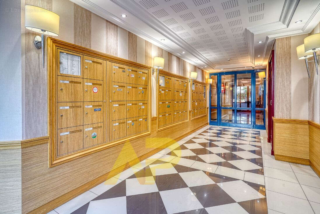 Appartement à LE PLESSIS-ROBINSON