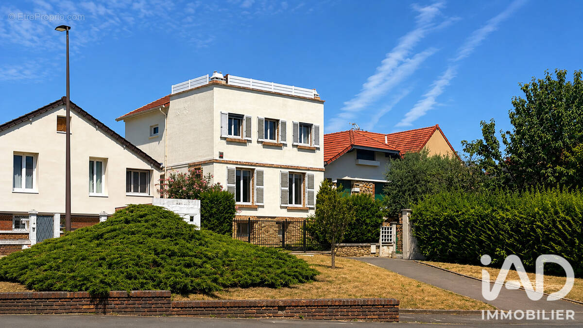 Photo 1 - Maison à THIAIS