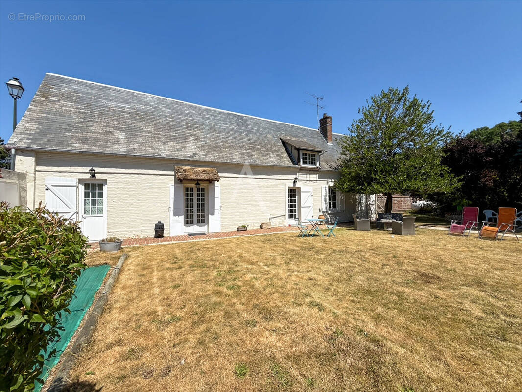 Maison à ETREPAGNY