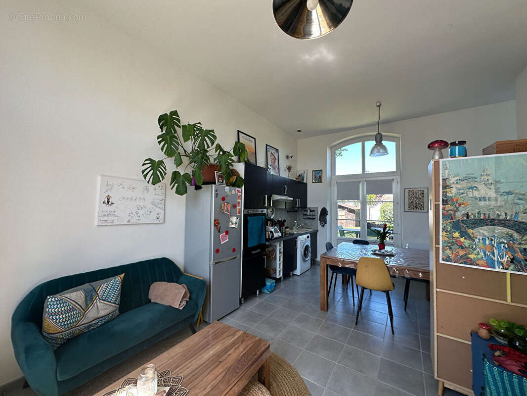 Appartement à MARENNES