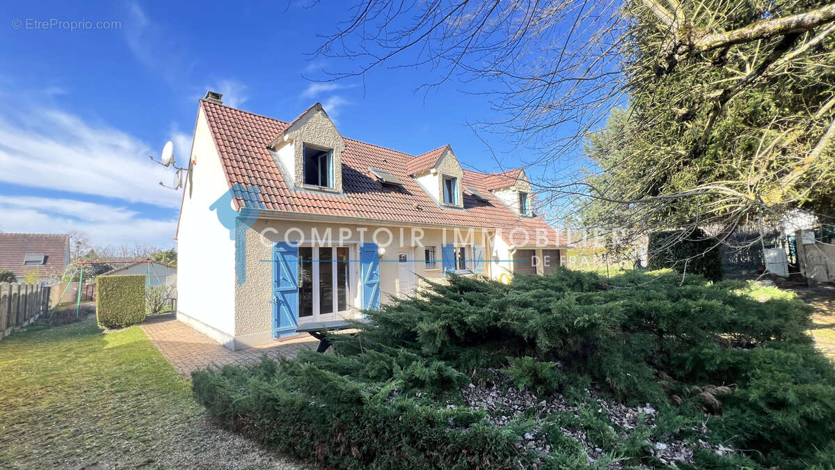 Maison à MILLY-LA-FORET
