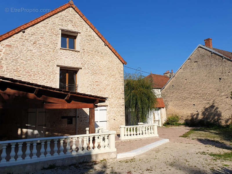 Maison 238 m² à Lamargelle  - photo 11
