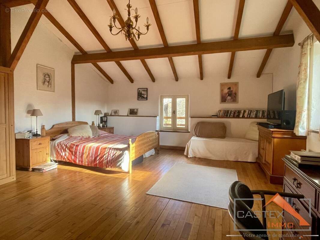 Maison à SALIES-DU-SALAT