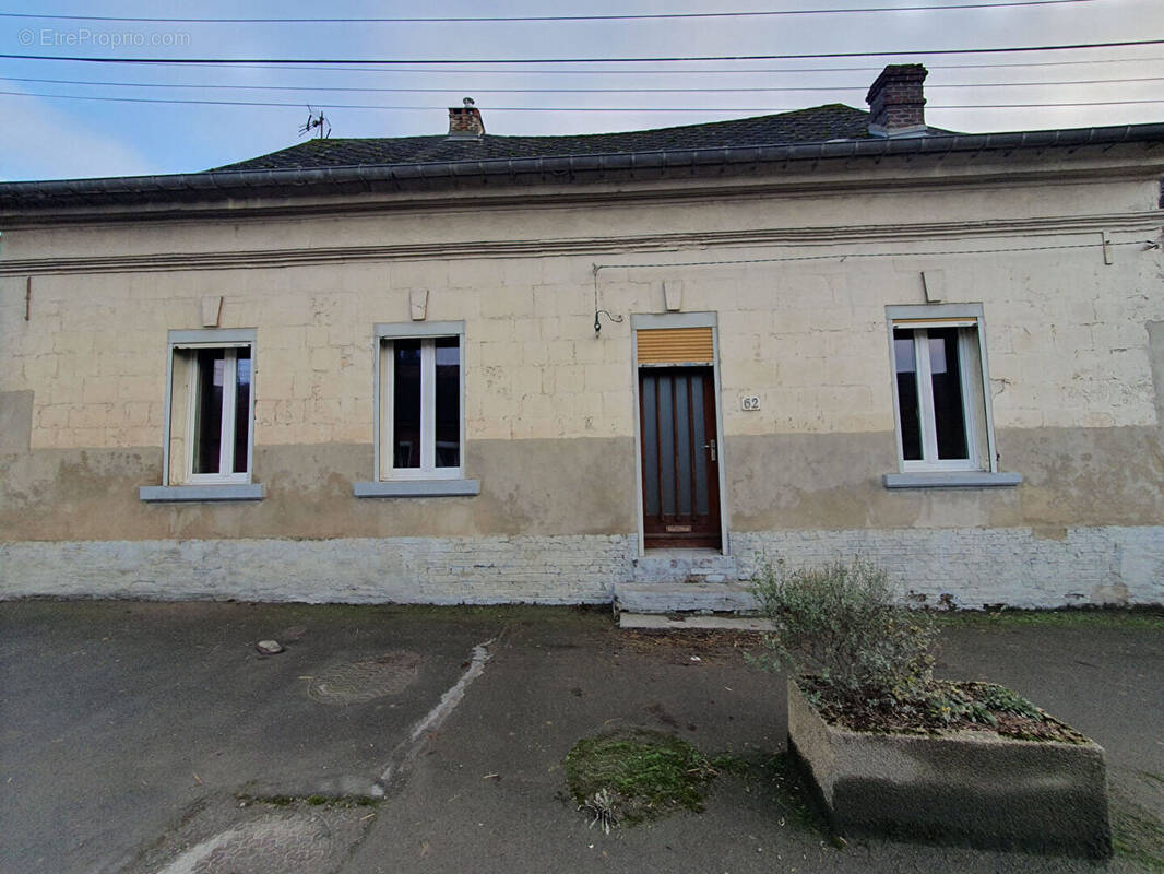 Maison à MONT-D&#039;ORIGNY