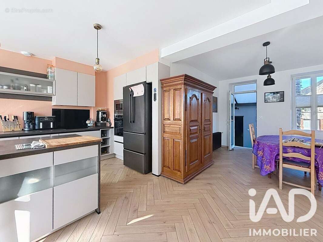 Commerce 231 m² à Vauville  - photo 6