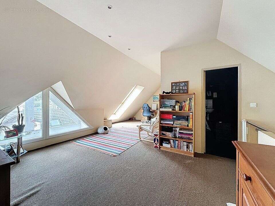 Appartement à VOISINS-LE-BRETONNEUX