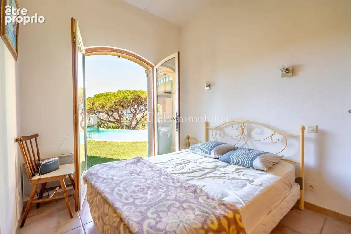Maison 170 m² à Sainte-Maxime  - photo 8