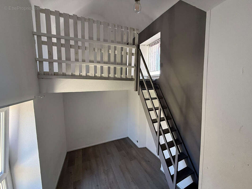 Appartement à TOUSSON