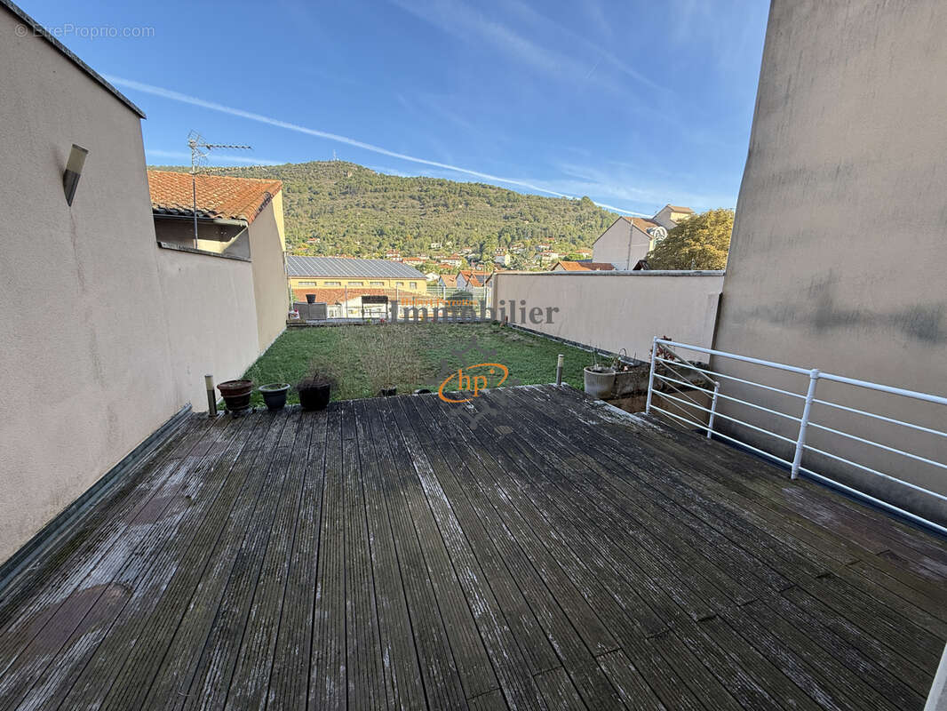 Vente maison avec terrasse et garage Saint Affrique - photo 16