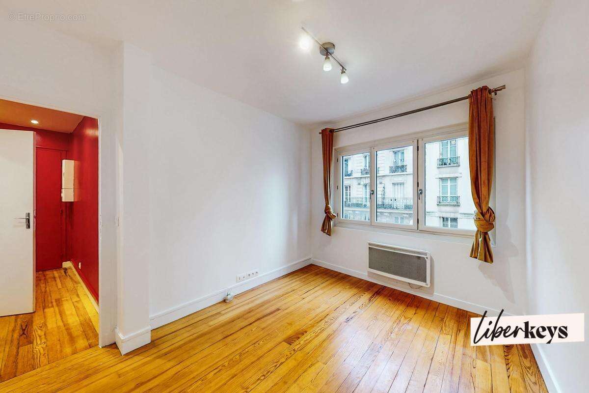 Appartement à PARIS-14E