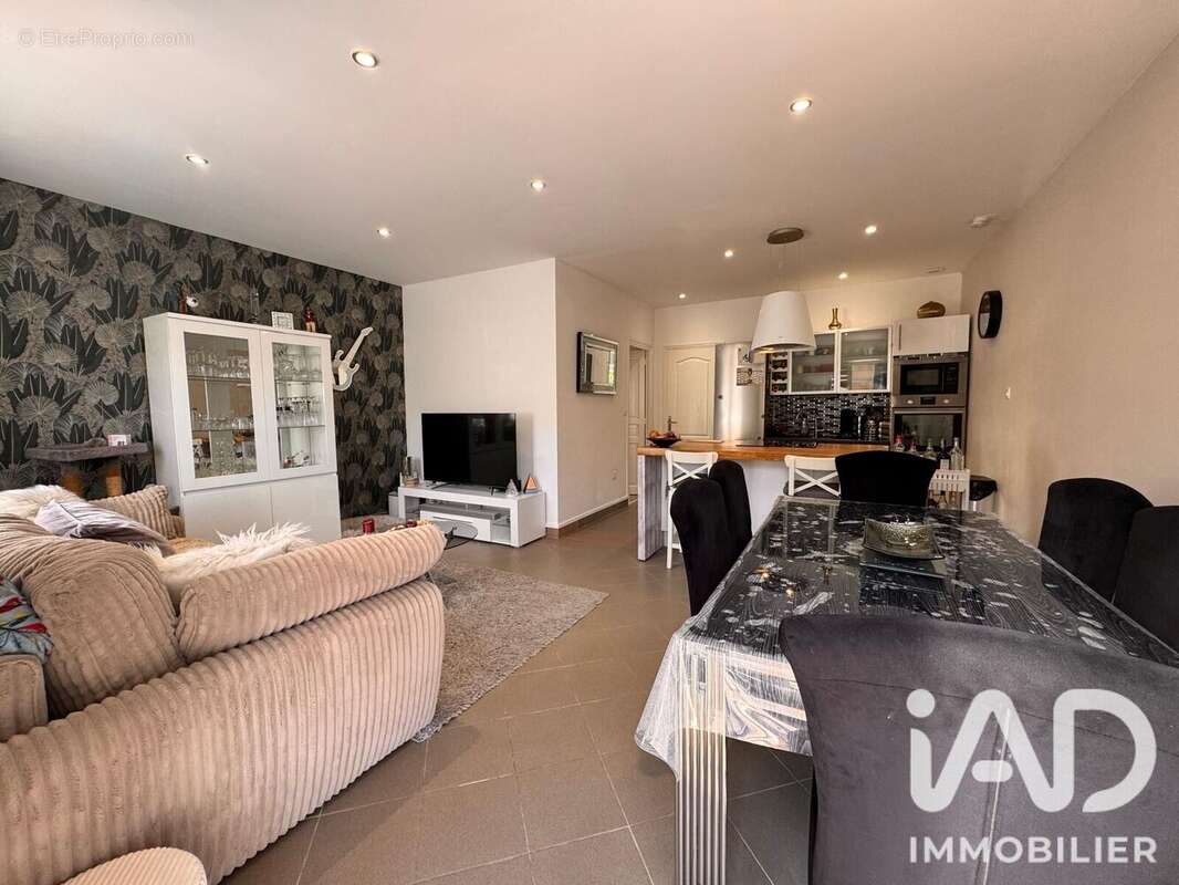 Maison 50 m² à Gonfaron  - photo 4