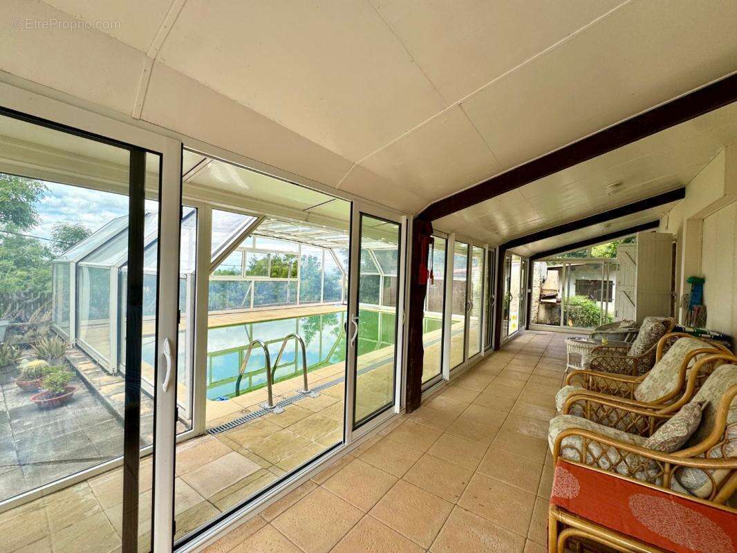 Maison 6 pièces / 159 m² / 315 000 EUR / SAINT-ANTONIN-DE-LACALM - photo 5