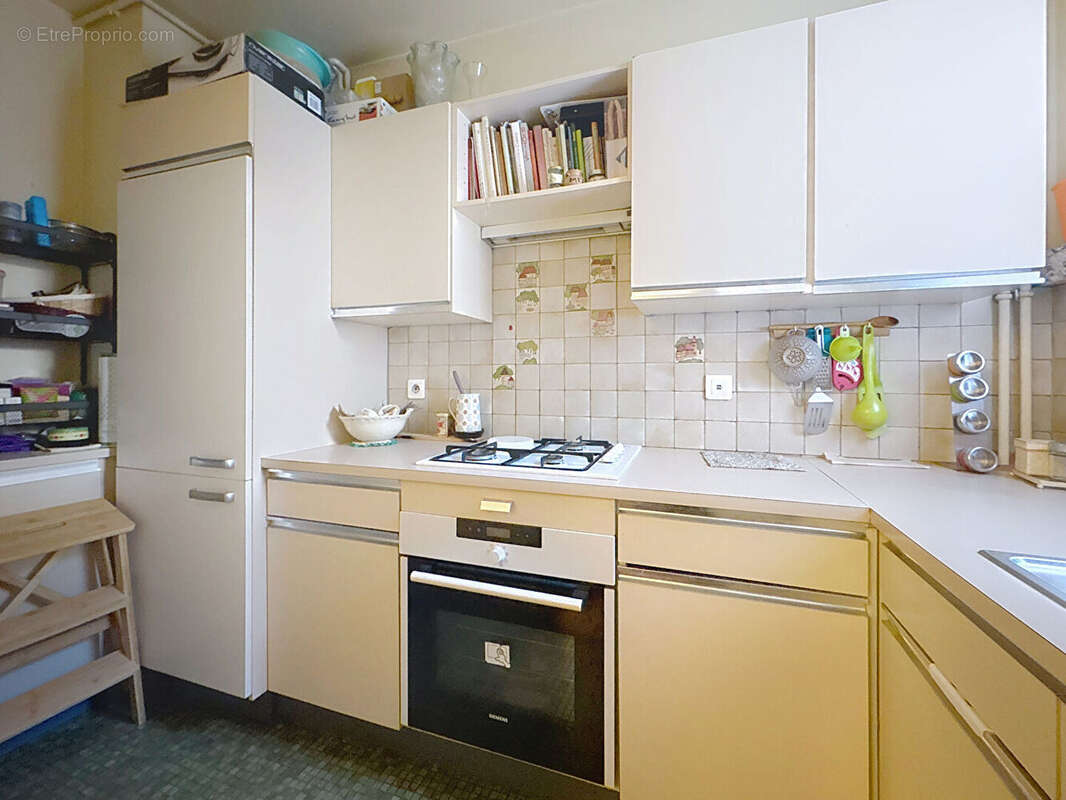 Appartement à PARIS-20E