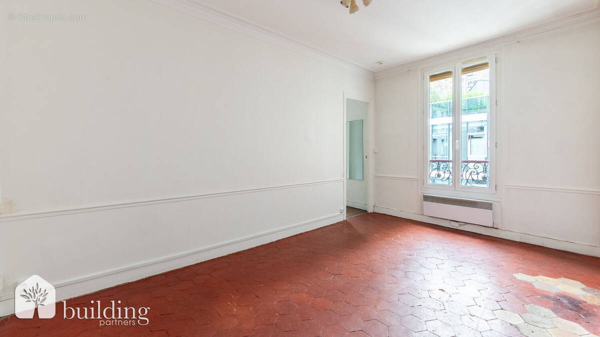 Appartement à PARIS-11E