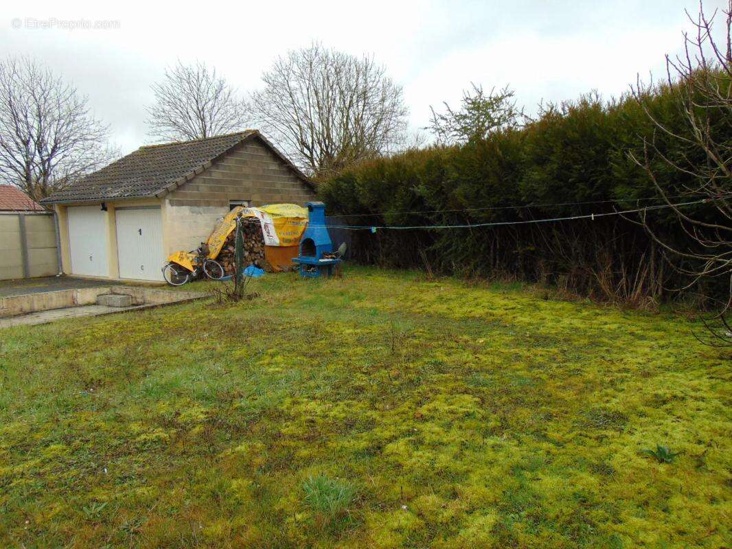 Maison à VILLEMANDEUR