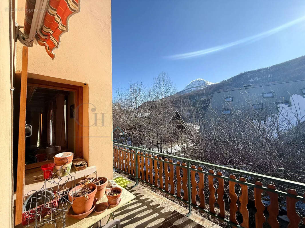 Maison à LA SALLE-LES-ALPES