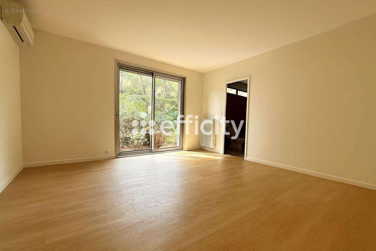 Maison à MARSEILLE-9E