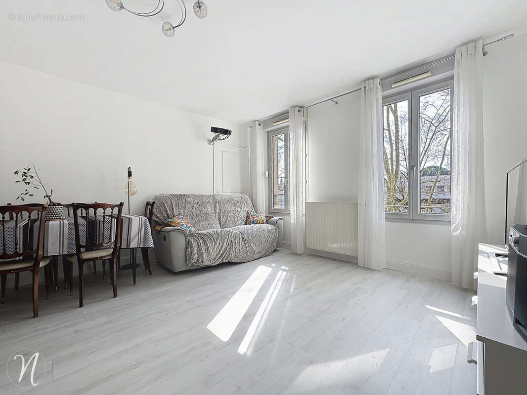 Appartement à OULLINS
