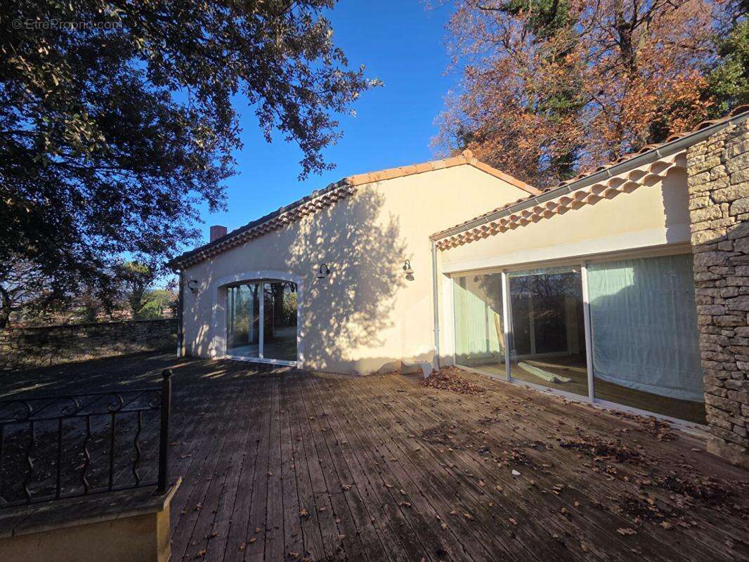 Maison à MONTELIMAR