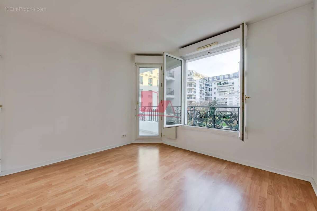 Appartement à ISSY-LES-MOULINEAUX