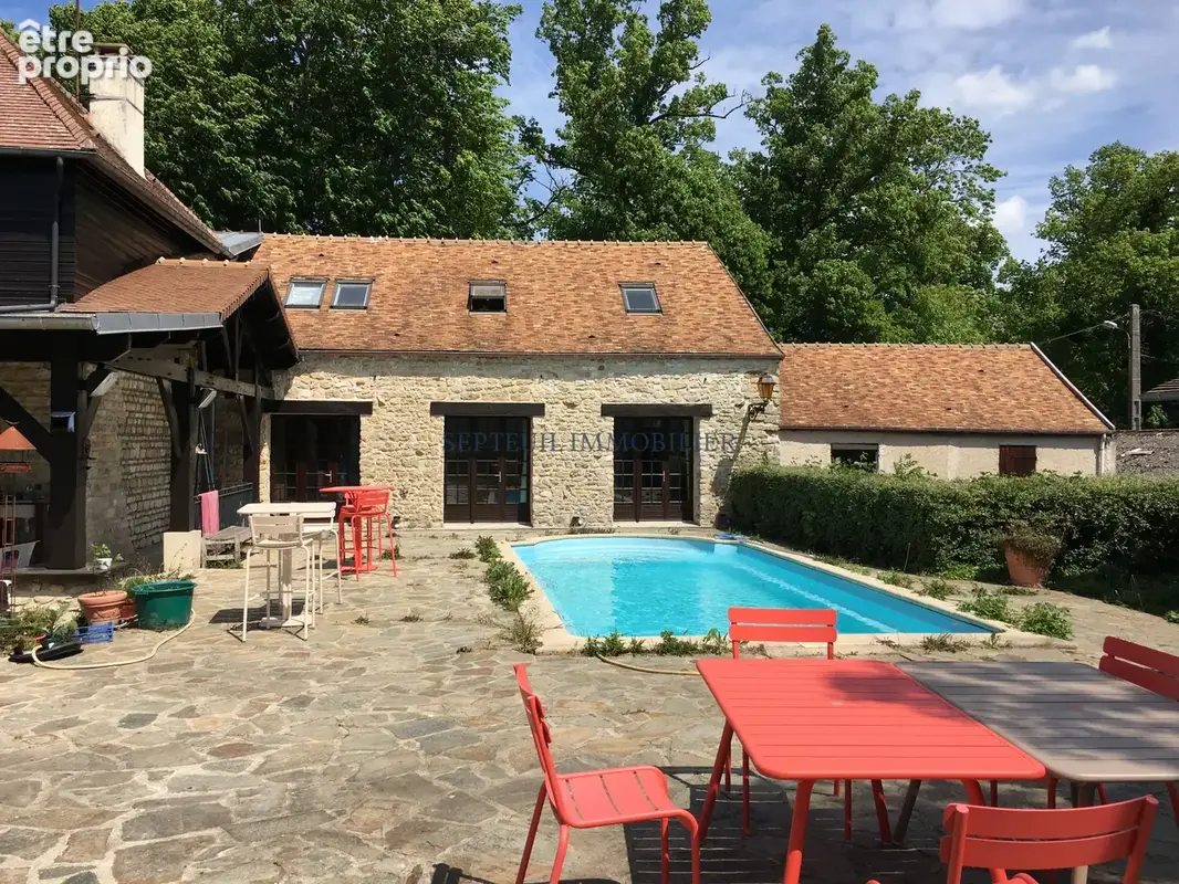 Propriété de 450m2 avec maison d'amis de 115m2 sur 19 066 m2 de parc arboré. Piscine - photo 5