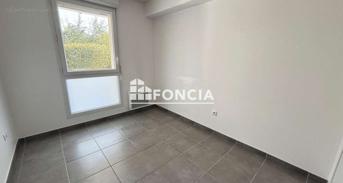 T3 rez-de-jardin au calme proche du centre - photo 6