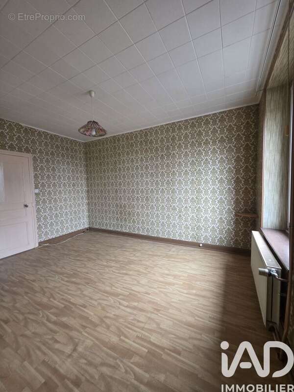 Photo 4 - Maison à CRUSNES