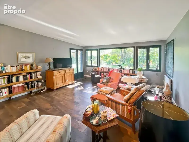 Maison atypique de 100 m² habitable de plain pied sur un terrain clos arboré - photo 7