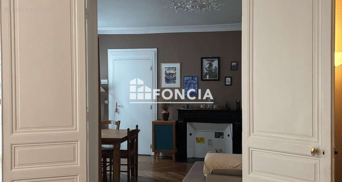 Appartement à FONTAINEBLEAU