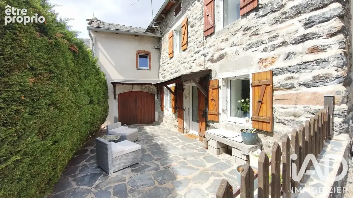 Photo 1 - Maison à SAINT-HOSTIEN