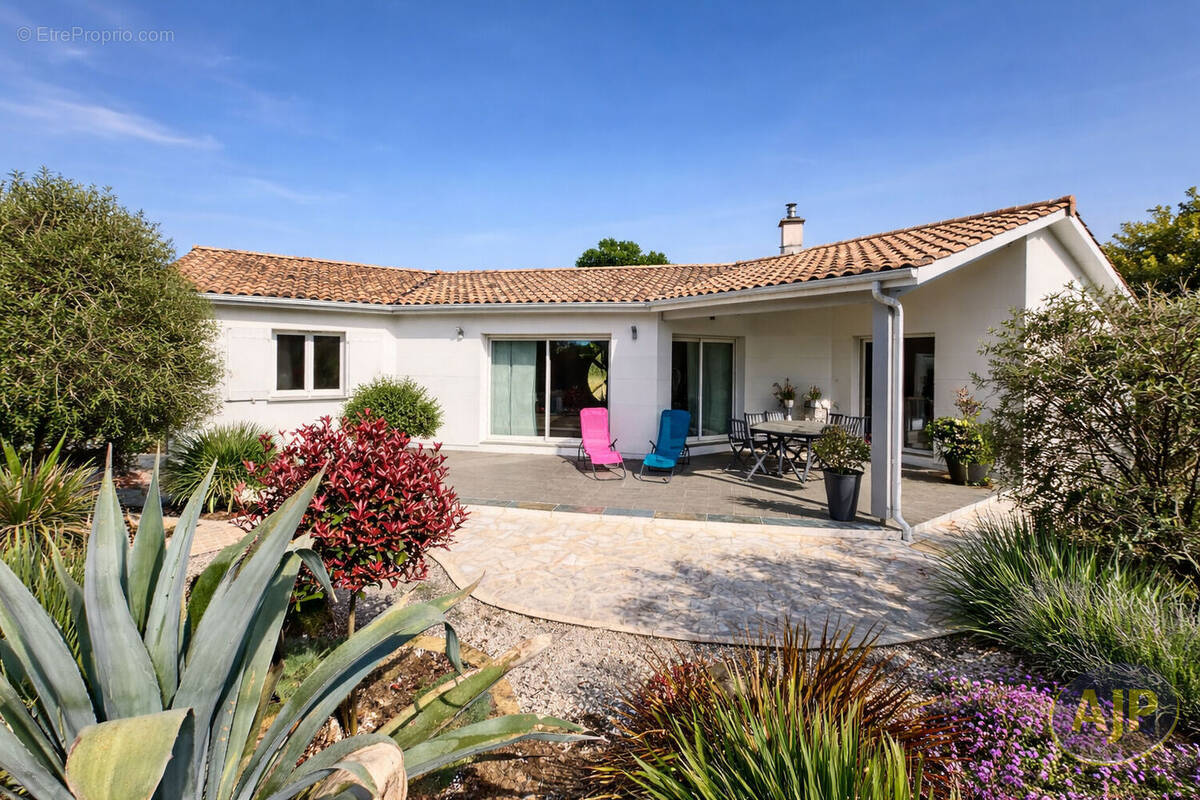 Maison à SAINT-LAURENT-MEDOC