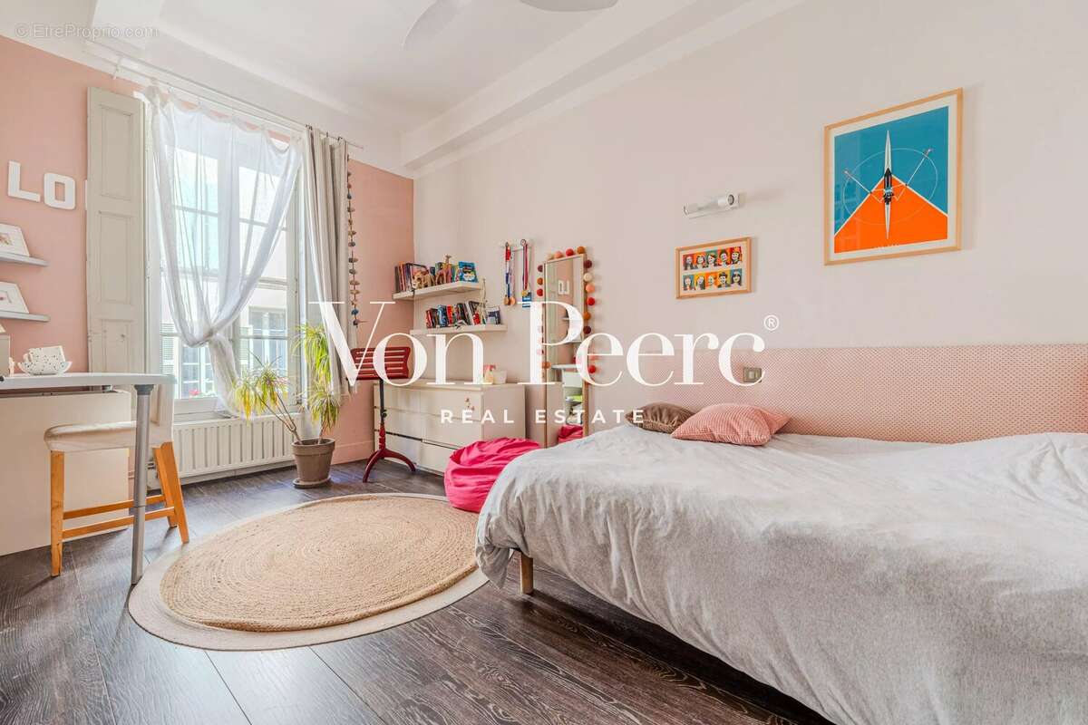 Maison à VILLENEUVE-LES-AVIGNON