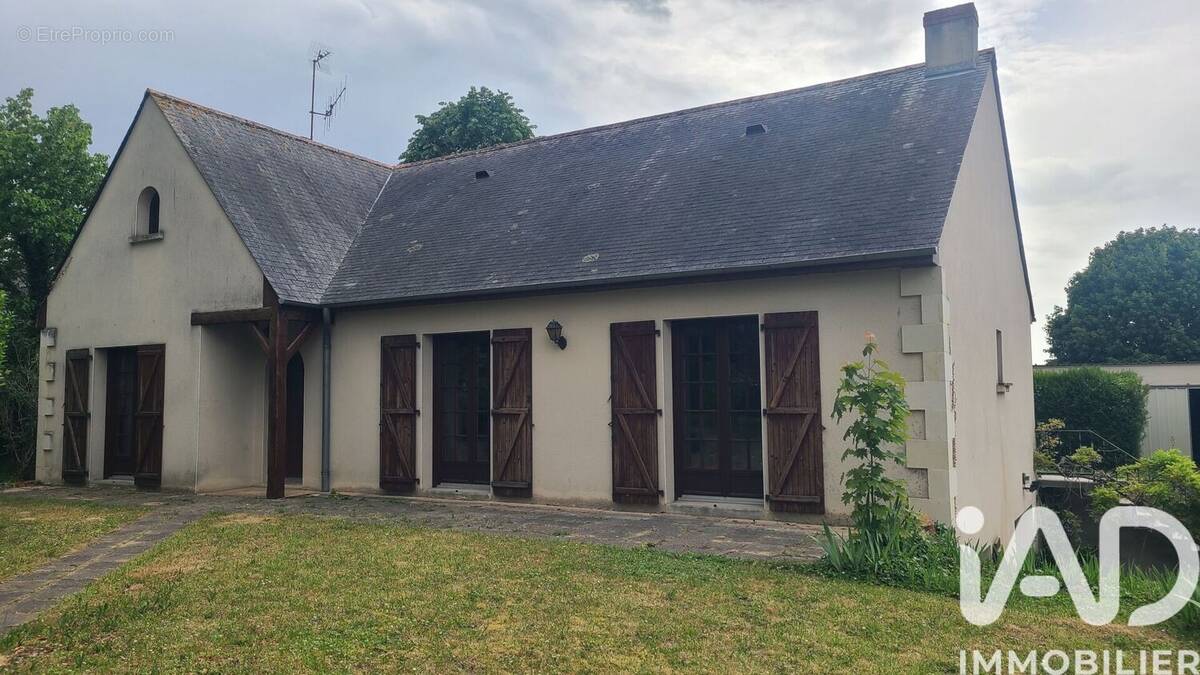 Photo 1 - Maison à VERNOIL