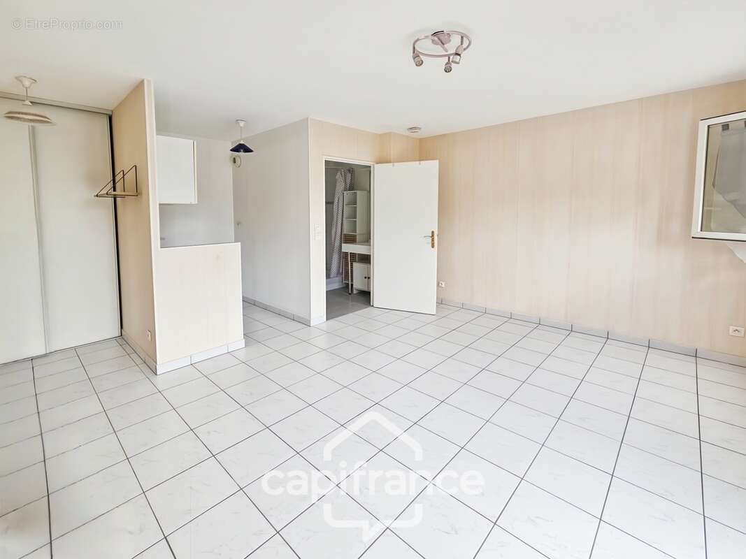 En plein cœur de Villenoy – Studio en rez-de-jardin avec stationnement - photo 8