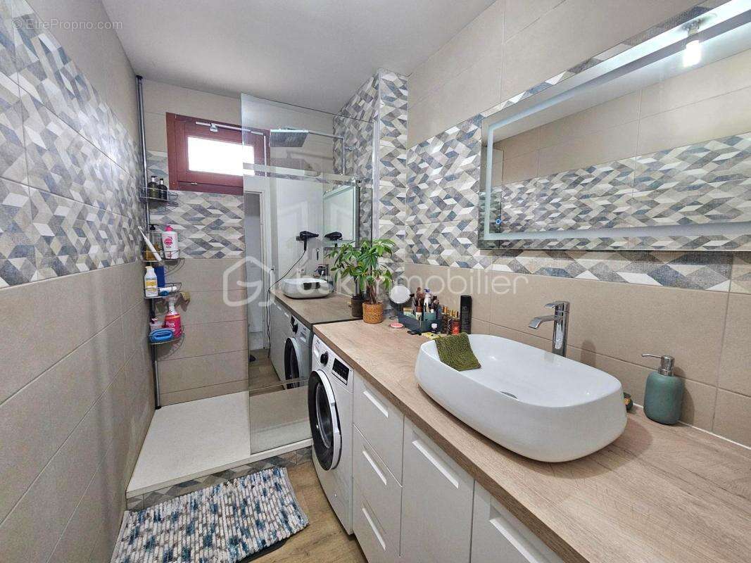 Appartement à TREMBLAY-EN-FRANCE