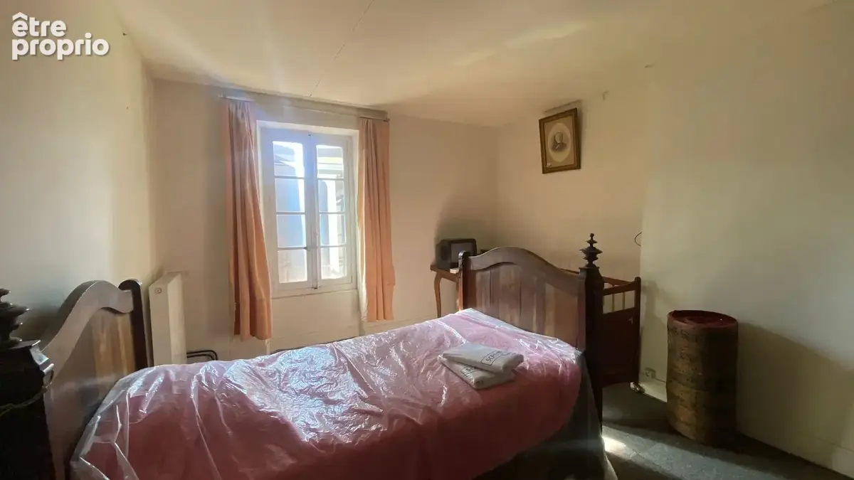 A vendre maison à rénover de 164 m2 avec cour et dépendances à Quarante   fort potentiel de division - photo 14