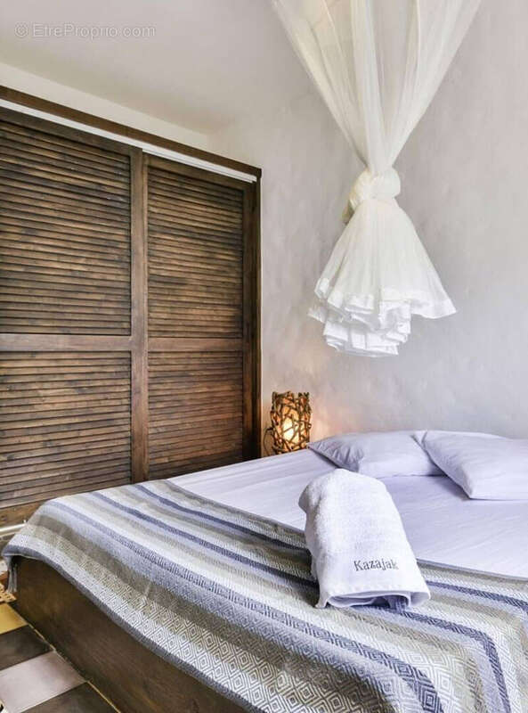 Maison à GRAND-BOURG