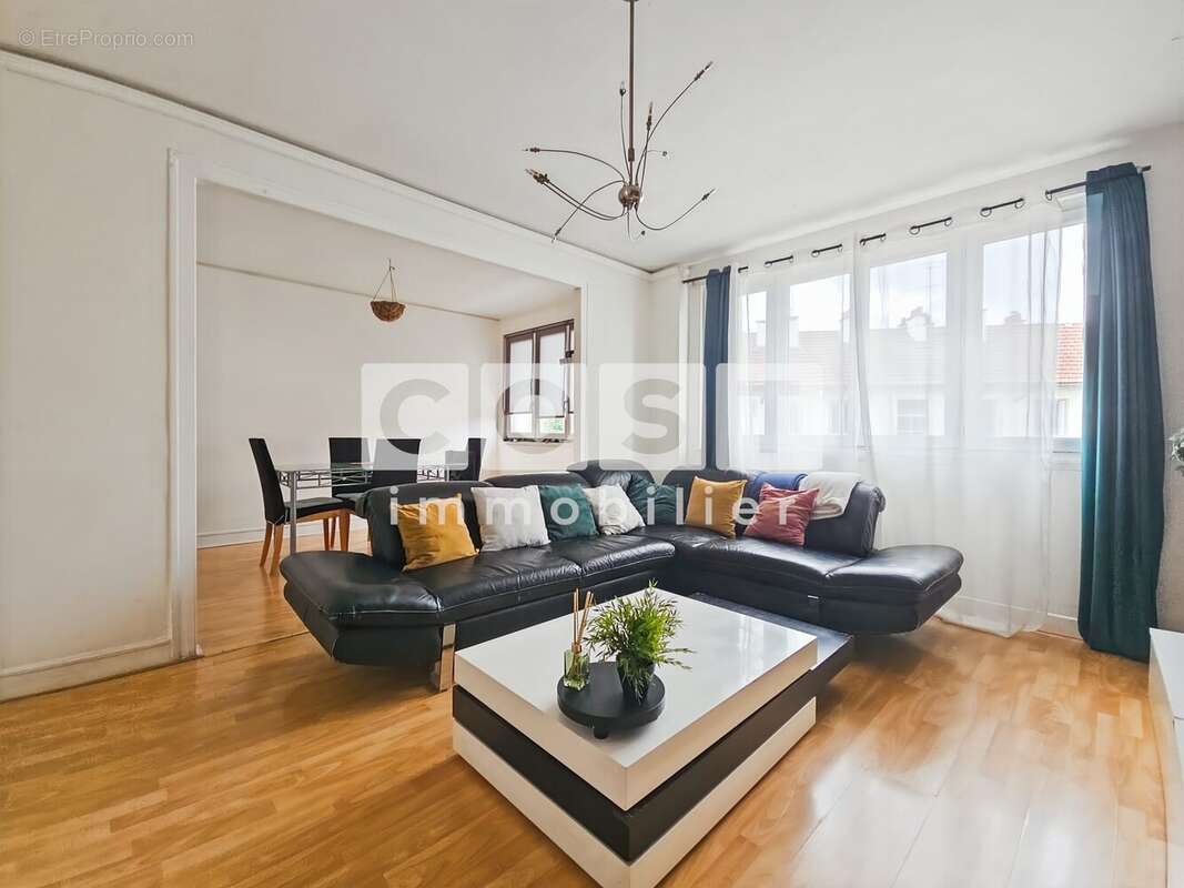 Appartement à COLOMBES