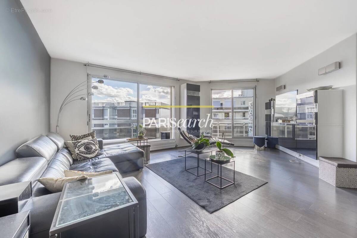 Appartement à LEVALLOIS-PERRET