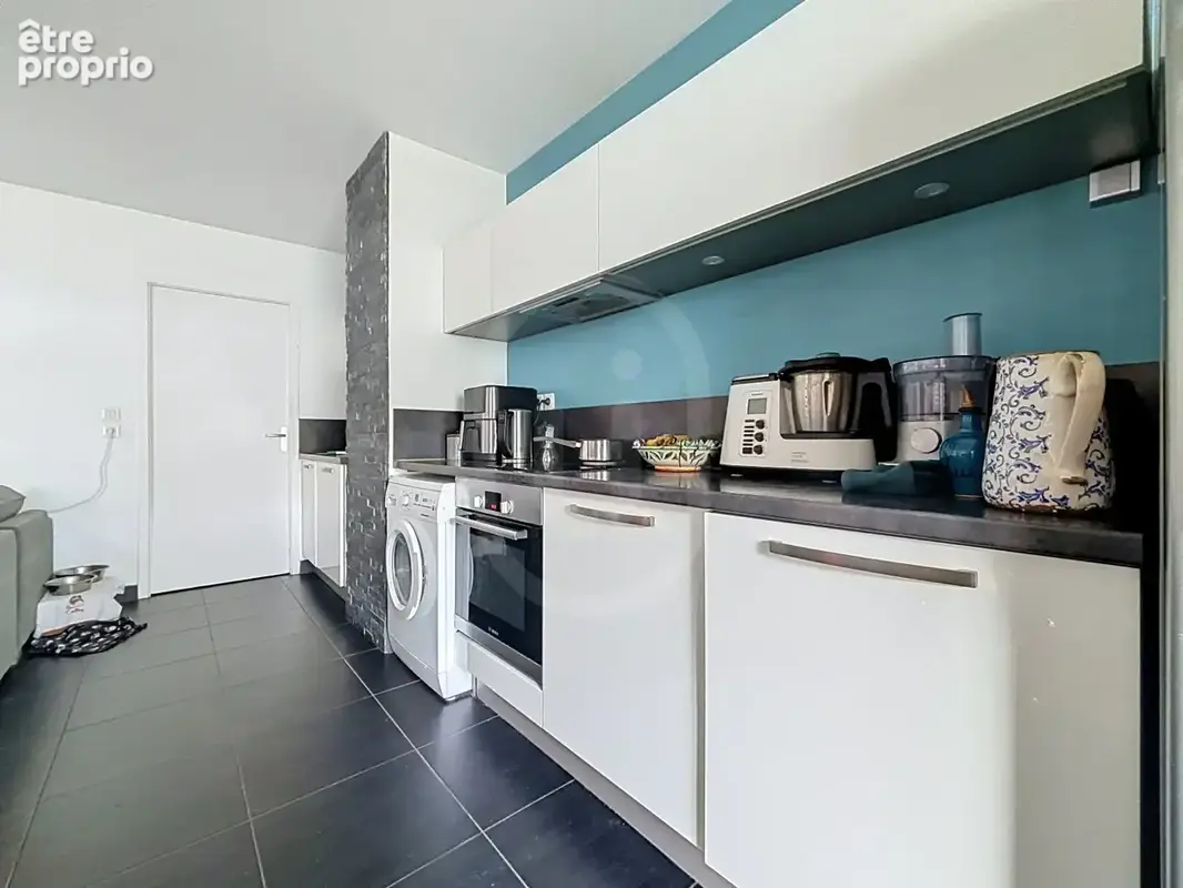 MONTPELLIER - Superbe T3 de 76 m² - port marianne - terrasse de 27 m² - photo 8
