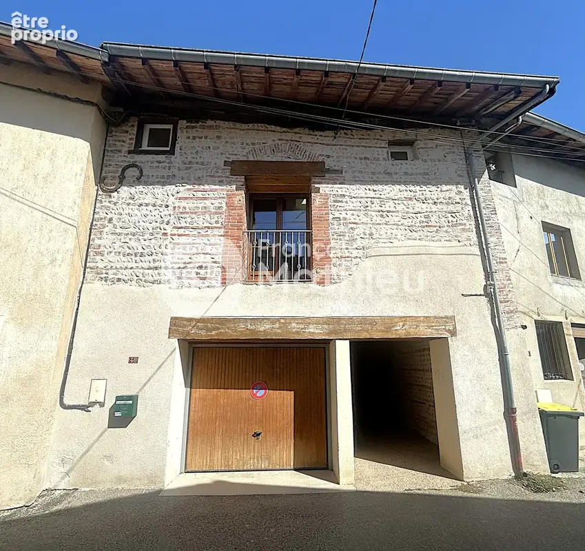 Maison à CHALAMONT