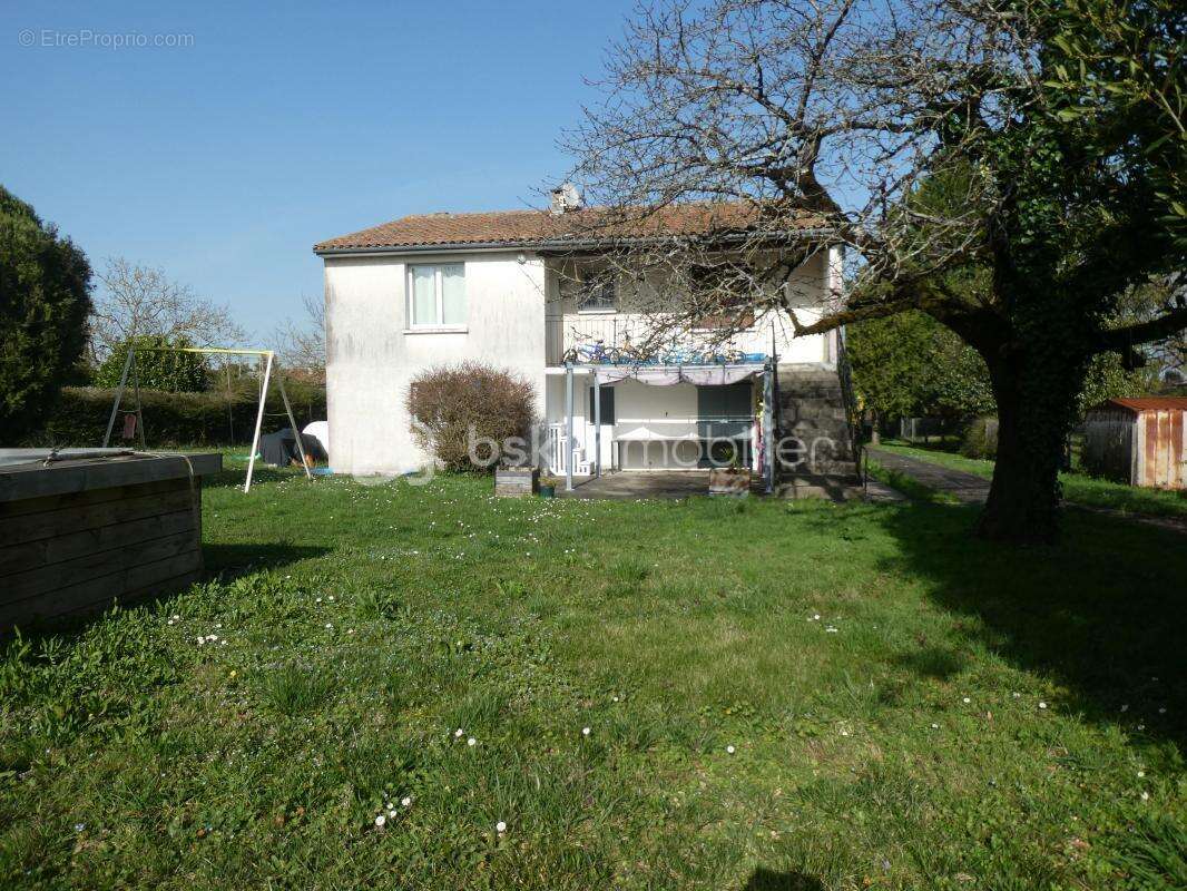  Maison 4 chambres avec terrain arboré de 1 548 m² – À 5 min de Saint-Jean-d'Angély - photo 11