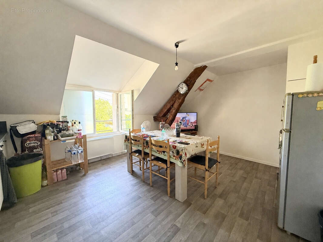 Immeuble comprenant trois logements. - photo 5