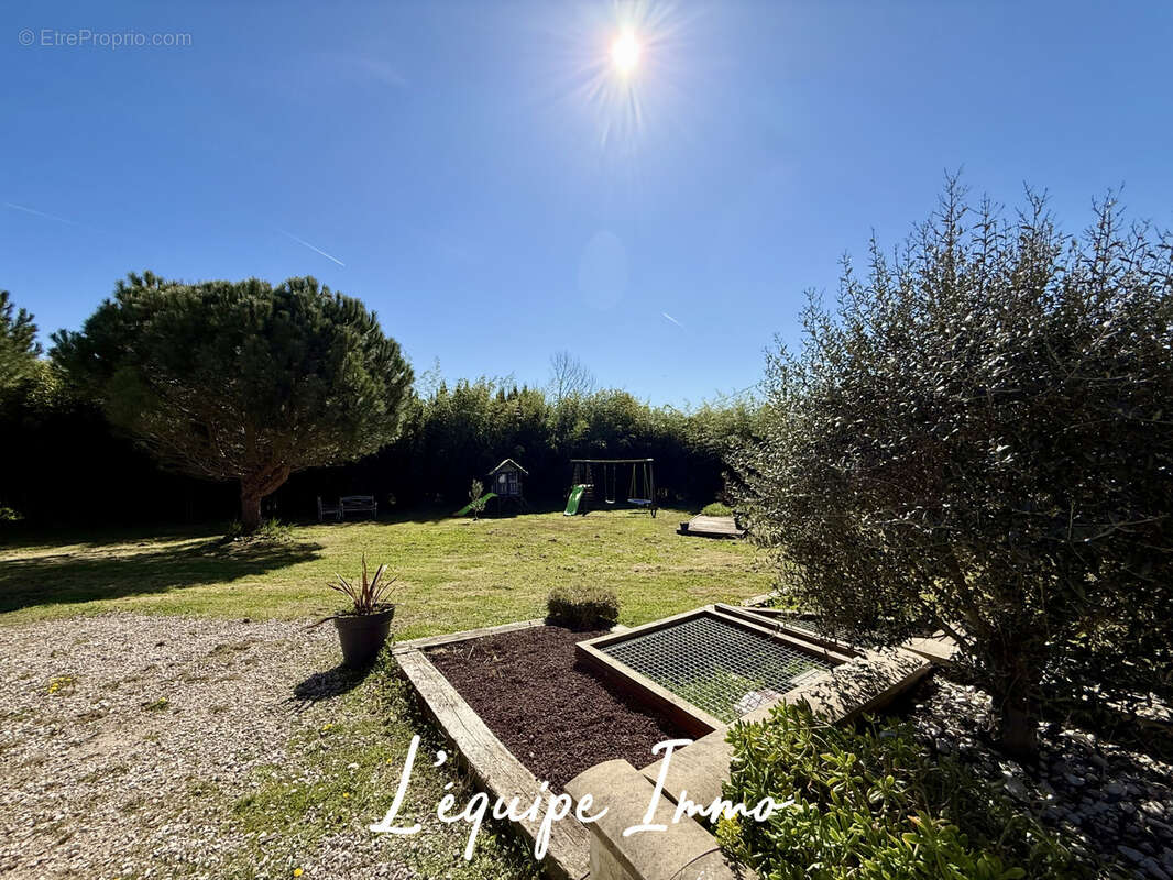 Maison à CASTILLON-SAVES