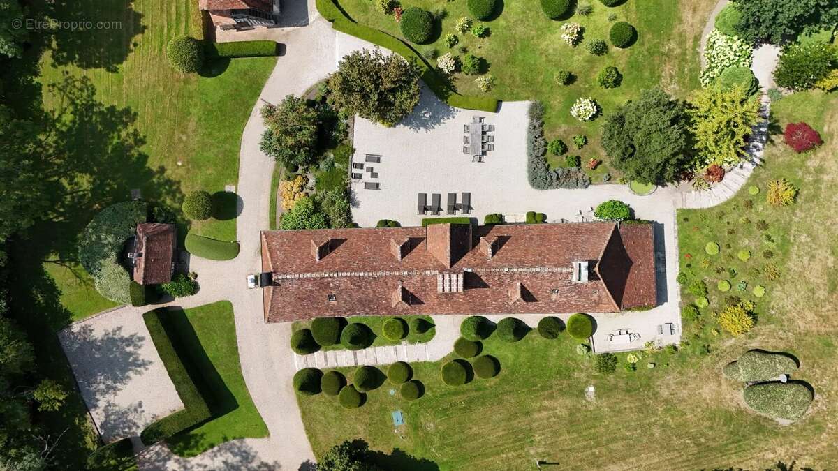 Normandie - pays d’auge – calvados – livarot pays d’auge – manoir ismh origine xvème siècle sur domaine boisé - photo 4